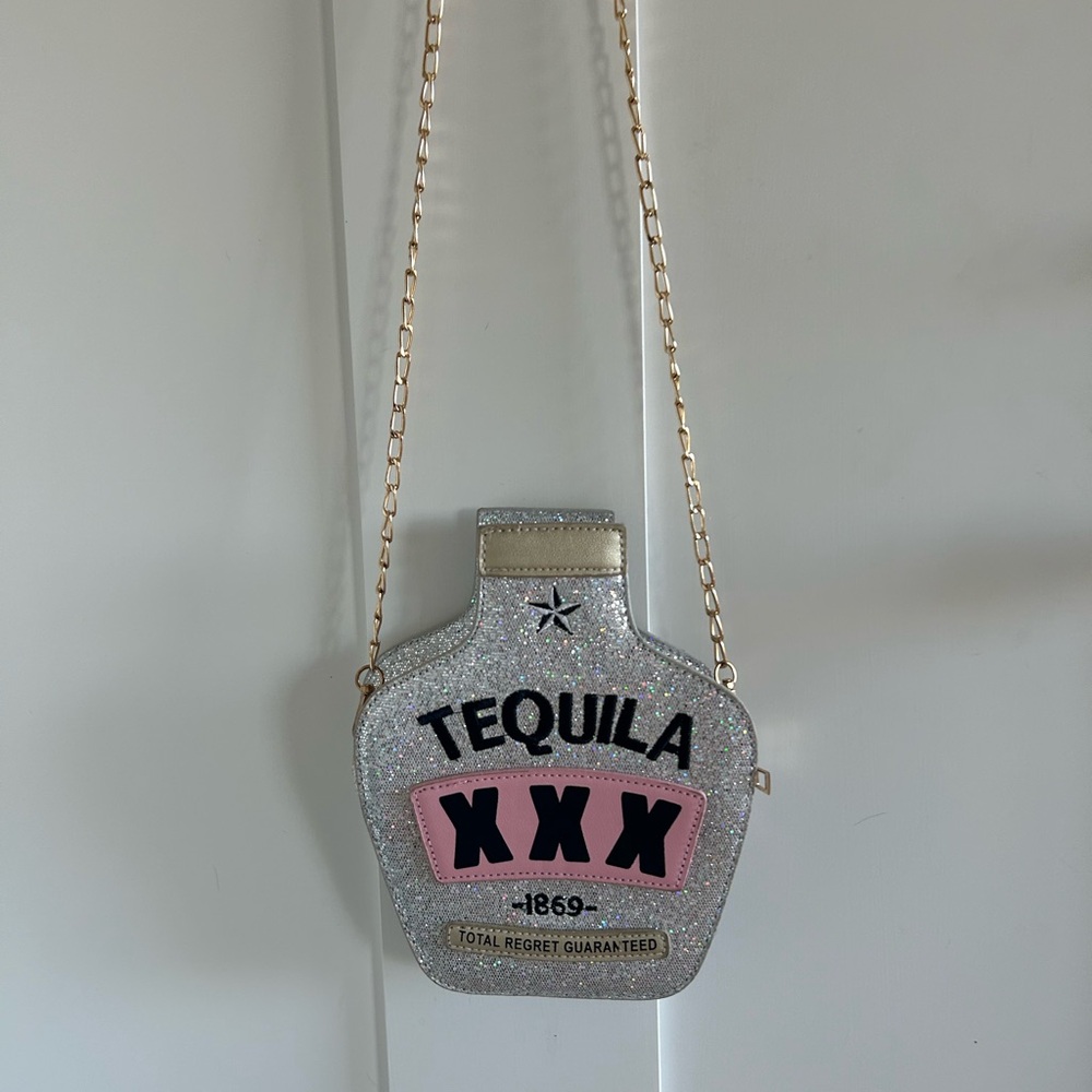 Tequila purse